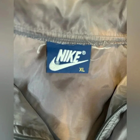VTG 1980’s  Nike Blue Label Grey pullover windbreaker 1/4 Zip. Embroidered Logo. - Picture 5 of 16